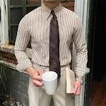 Camisa masculina seersucker listrada respirável de manga longa. Conforto e frescor para o dia a dia, ideal para climas quentes. Perfeita para o verão. — foto 11