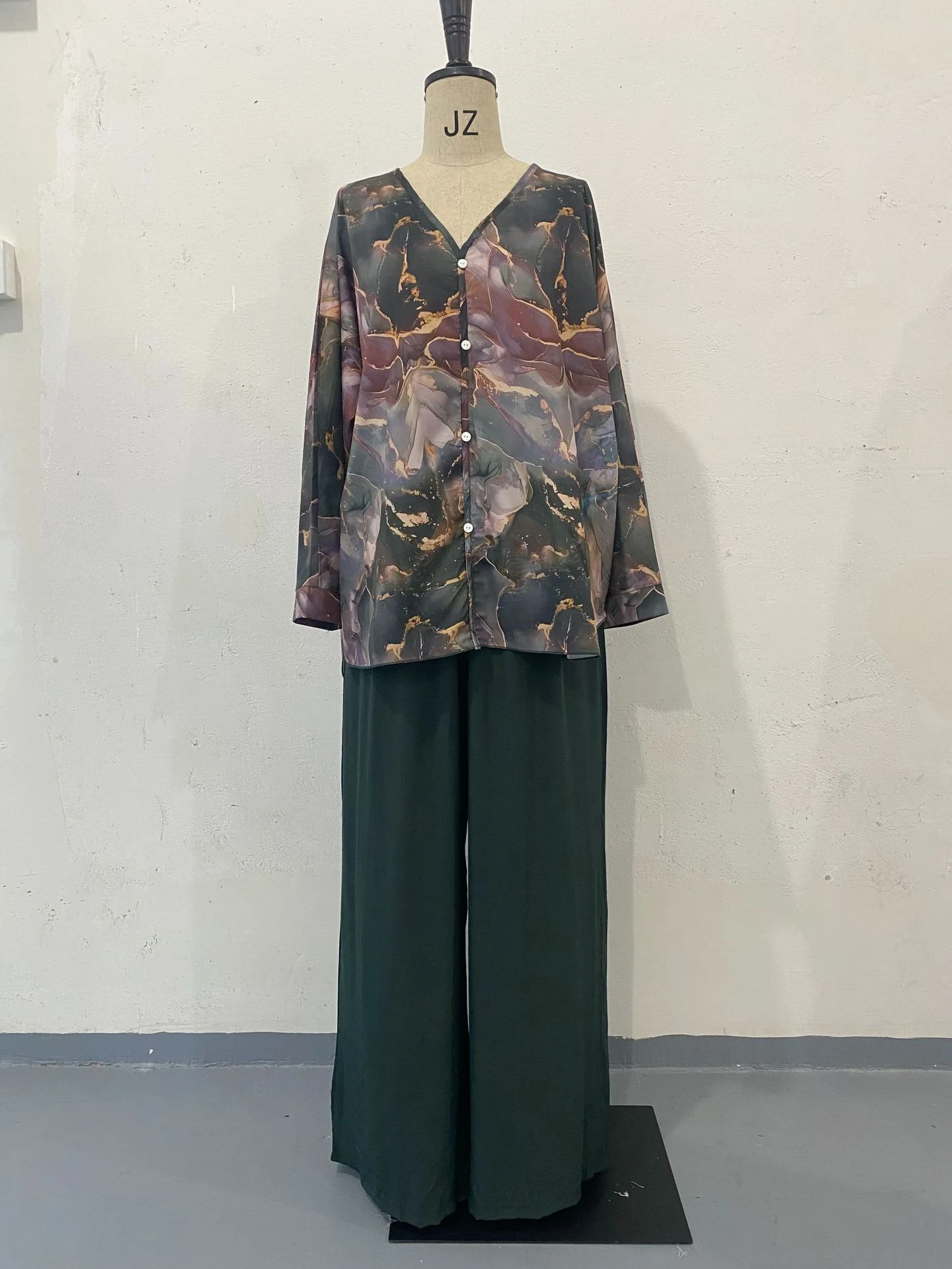 product image - 16