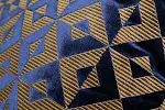 Cuscino per divano in flanella jacquard geometrica, morbido e accogliente. Arreda il tuo salotto con comfort e stile, perfetto per il relax. — foto 8