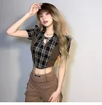 Camiseta Retrô Xadrez de Manga Curta Feminina — foto 6