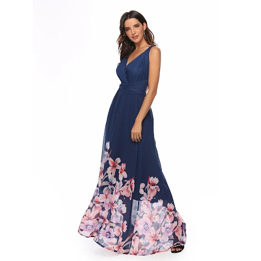 Title 3, Meervoudige damesjurk van chiffon met print