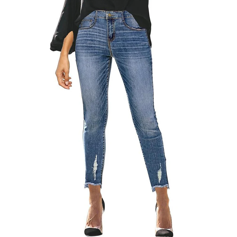 Title 3, Jeans tobilleros ajustados con flecos estilo eu...