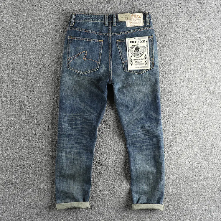 Men's Casual Retro Pocket Straight Jeans, offering classic style and comfort for everyday wear, a versatile vintage look — photo 5