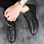 Herren lässige atmungsaktive Lederschuhe für Modebewusste. Genießen Sie Komfort und Stil, ideal für den Alltag und Freizeit, atmungsaktiv und elegant. — foto 3