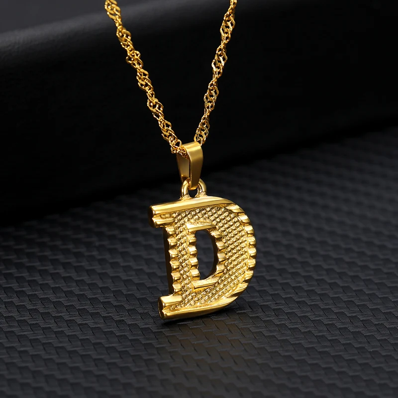 Ogrlica sa priveskom od 26 slova pozlaćenim zlatom. Personalizovan i elegantan poklon za svaku priliku, za izražavanje individualnosti. — foto 26
