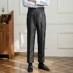 Poslovne casual pantalone visokog struka, ravne nogavice i prozračne. Udobne i elegantne pantalone za posao i svakodnevni život. — foto 1