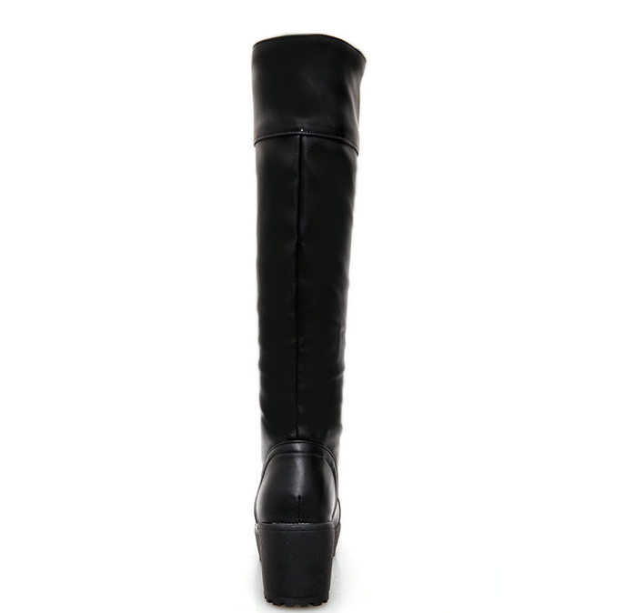 High-heeled Martin boots with thick platform, offering both style and comfort for a bold look. Perfect for a fashionable — photo 3