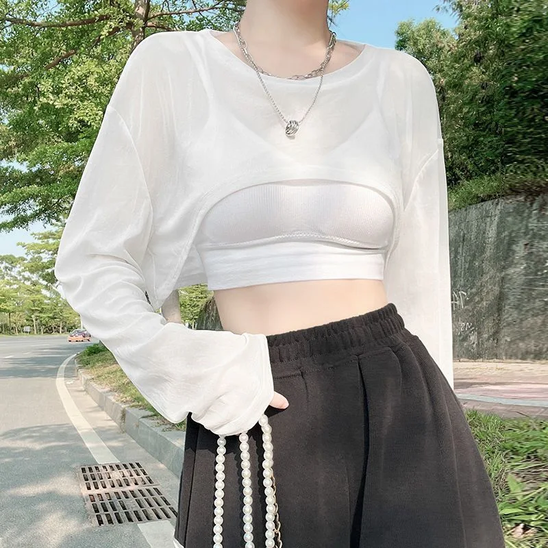 Women's Fashion Summer Sun Protective Blouse. Lightweight, breathable, and stylish sun protection for warm weather. Stay — photo 3