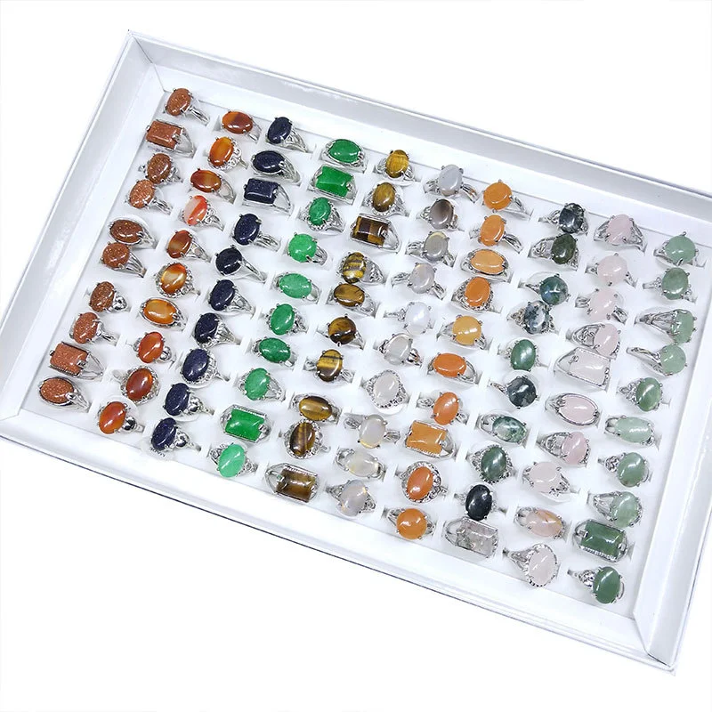 Anéis de pedra natural variados Joias de mão Elegância natural e estilo único para realçar sua beleza. Encontre o anel perfeito. — foto 16