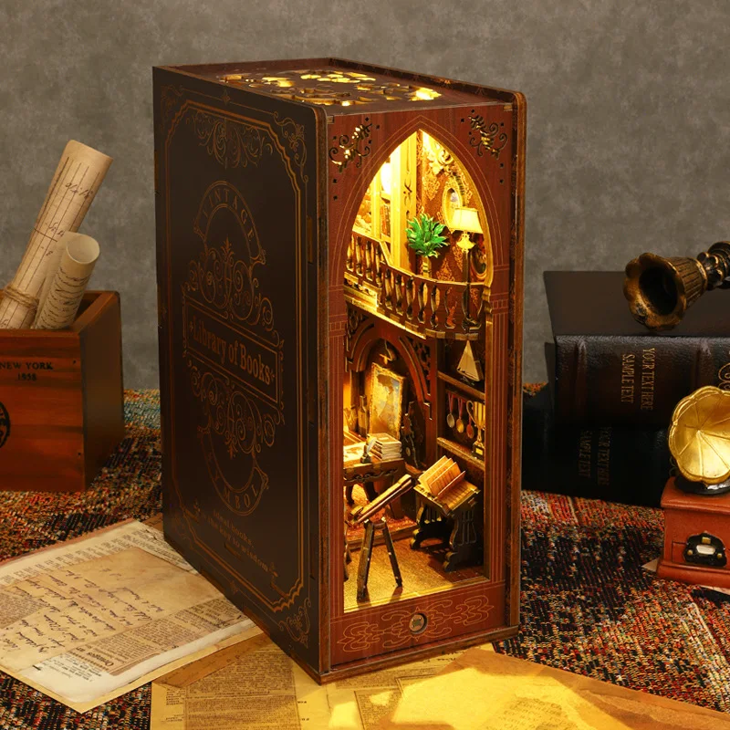 Suporte para Livros de Modelos Tridimensionais 3D da Creative Assembly. Exiba sua biblioteca de modelos e mantenha-os organizados com elegância — foto 1
