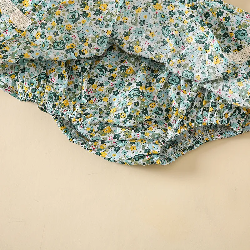 Culotes florais infantis com renda de folha de lótus e tecido pão, perfeitos para conforto e estilo. Design macio e respirável para bebês. — foto 3