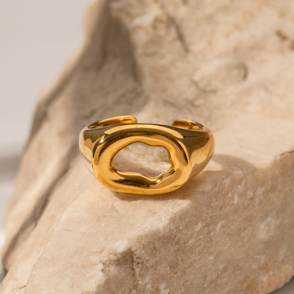 Anel Aberto de Aço Inoxidável Dourado 18K para Mulher, Antidesbotamento, Elegância Duradoura e Design Moderno. — foto 12
