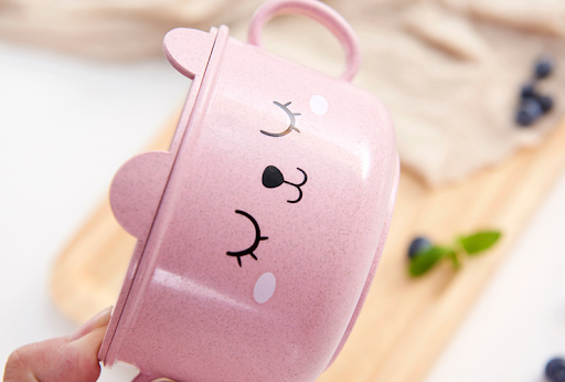 Title 7, Thickened cartoon bowl with lid