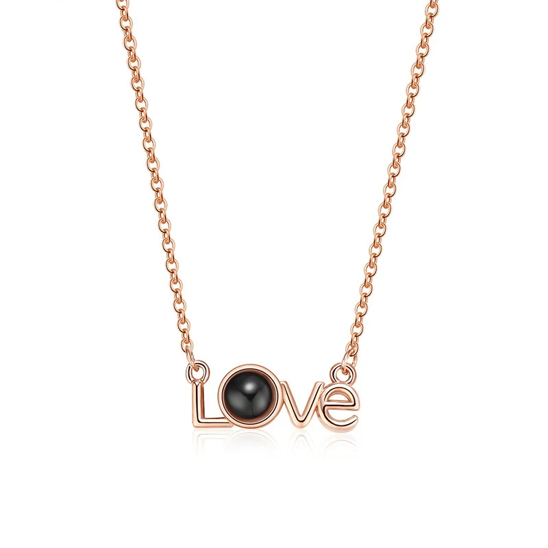 Colar com pingente em forma de AMOR com projeção, joia "Net Red", perfeito para presentear e expressar sentimentos com carinho. — foto 2