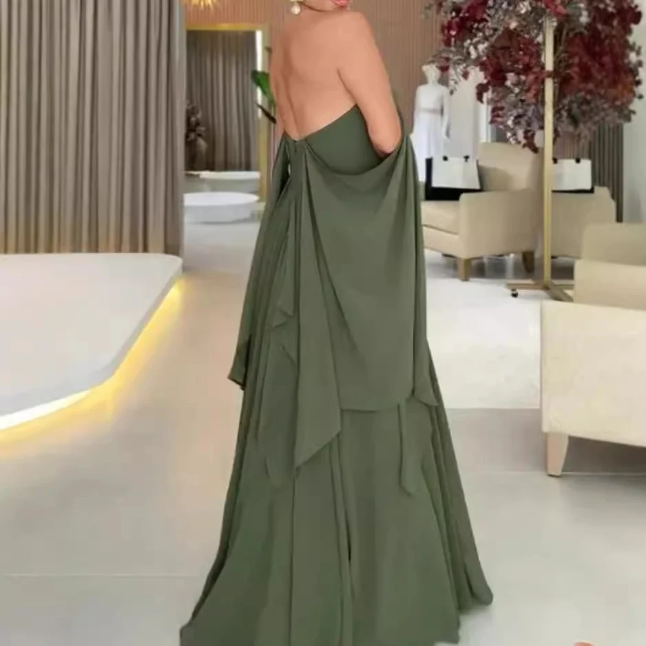 Abito casual da donna con scialle, tinta unita, vita stretta e spacco, perfetto per un look elegante e confortevole. — foto 4