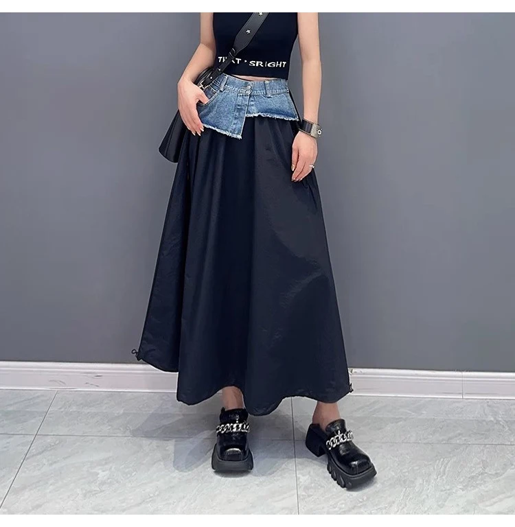 Title 14, Womens American-style color contrast patchwork...