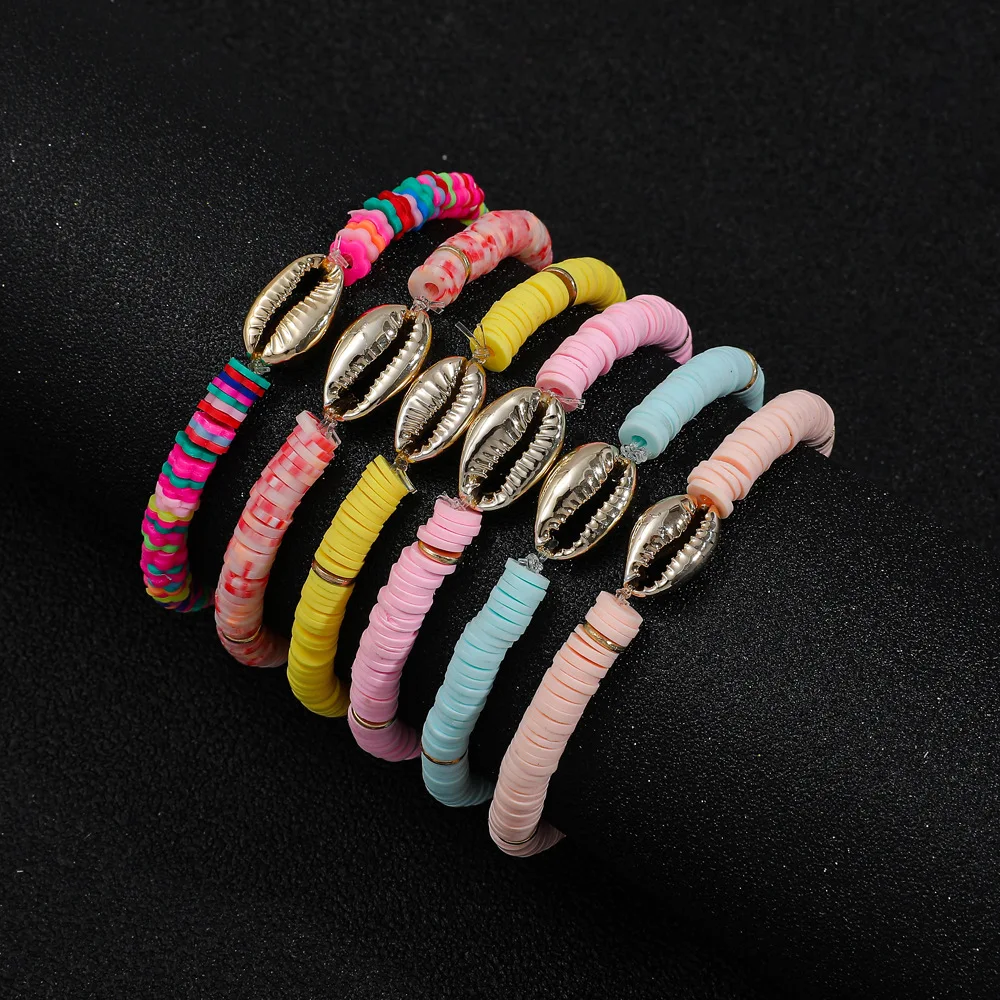 Pulseira Boho Étnica em argila polimérica com cores de concha. Adicione um toque boêmio e elegante ao seu visual diário. — foto 8