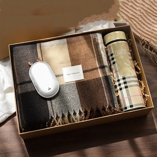 Title 8, Mens Practical Scarf Gift Box Set The perfect ...