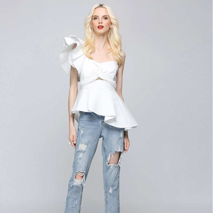 Top tubo com manga única assimétrica, ideal para mulheres modernas e estilosas, perfeito para looks elegantes e confortáveis, valoriza a silhueta. — foto 7