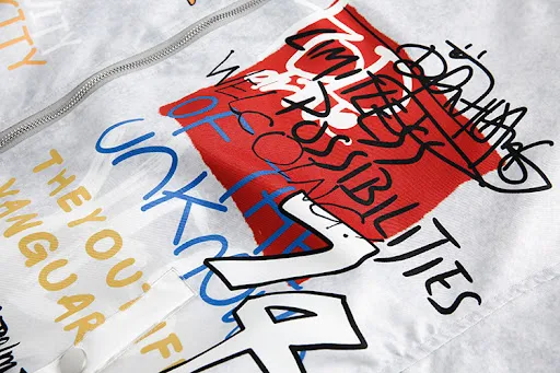 Title 17, Giacca da pilota con stampa integrale graffiti ...