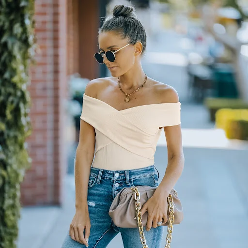 Title 18, European And American Style Slim One Shoulder Top