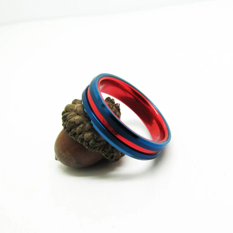 Title 4, Anel de casal tungstênio ouro azul externo verm...