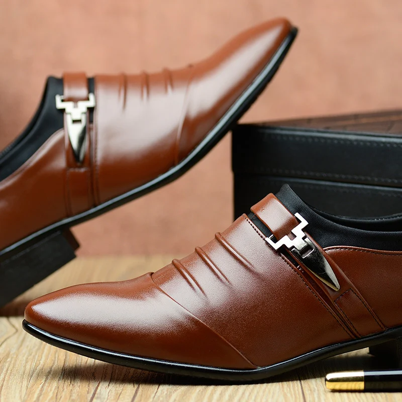 Sapatos masculinos de verão, estilo novo, social britânico, tamanhos grandes 46-47, confortáveis e ideais para o trabalho. — foto 5