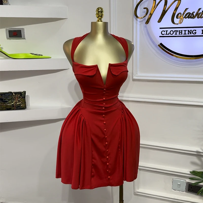 Title 5, Decoratieve hoge taille heuprok met vierkante k...