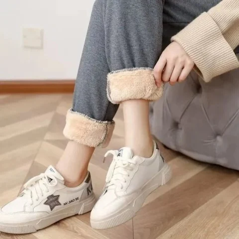 Title 3, Pantaloni Morbidi in Peluche Larghi Casual Spes...