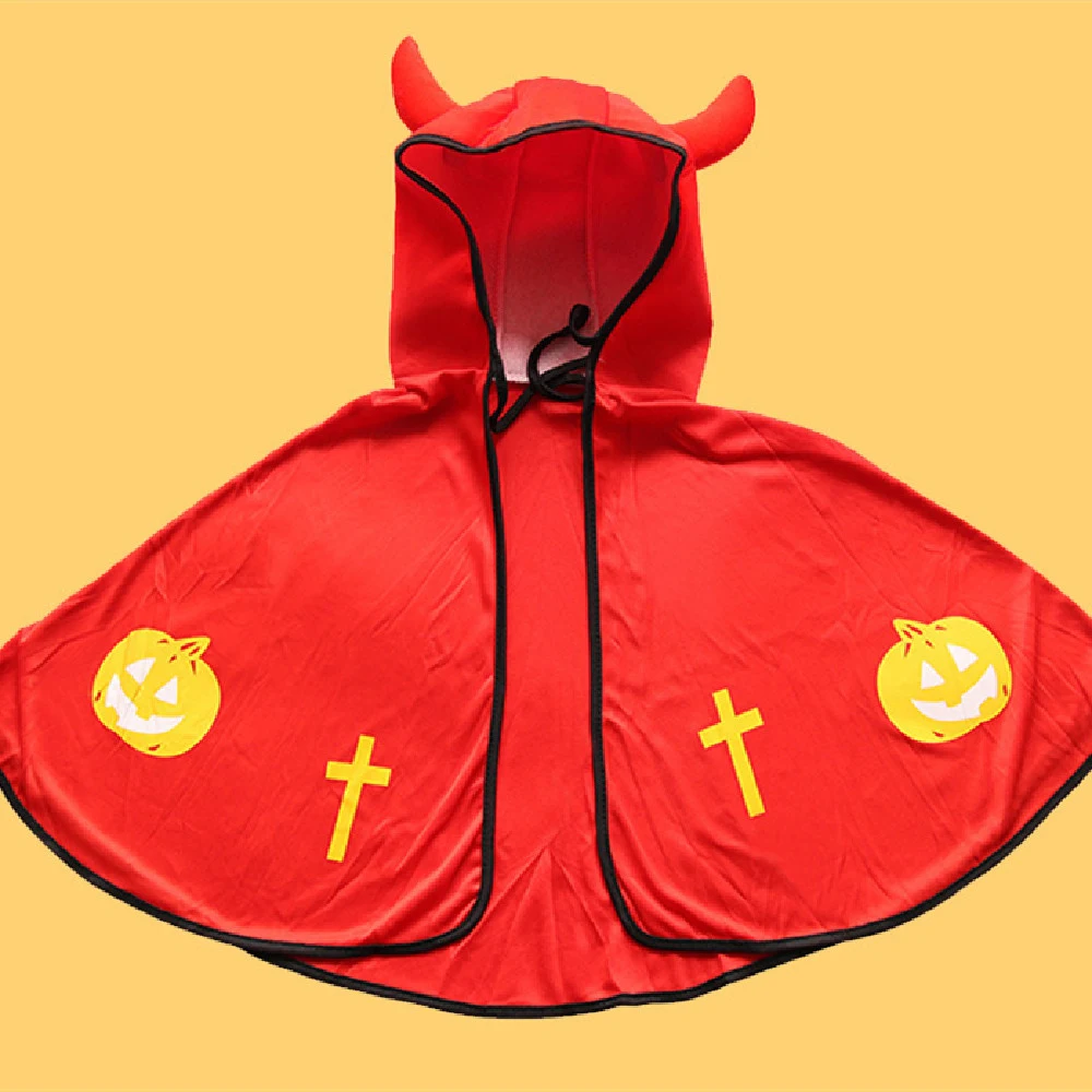 Title 5, Capa de Halloween com personalidade de moda inf...