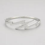 Pulseira de prata esterlina S925 para mulheres, estilo europeu e americano. Adicione elegância ao seu visual com esta joia sofisticada e duradoura. — foto 1