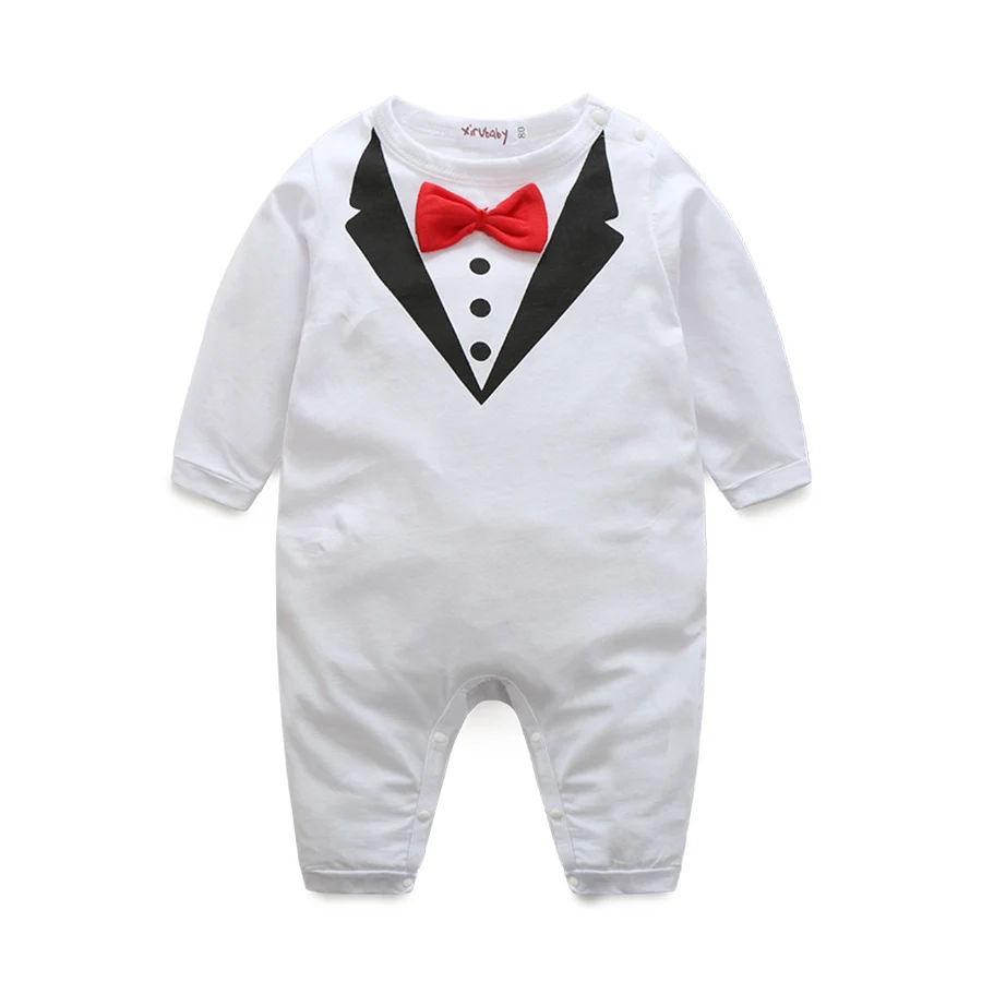 Macacão body infantil manga longa com gravata borboleta para meninos, estilo cavalheiro, perfeito para festas e conforto diário. — foto 17