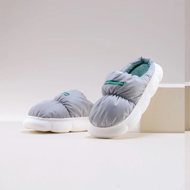 Pantufas quentes femininas com sola de pétalas, conforto e aconchego para seus pés. Desfrute do calor e estilo em casa. — foto 2