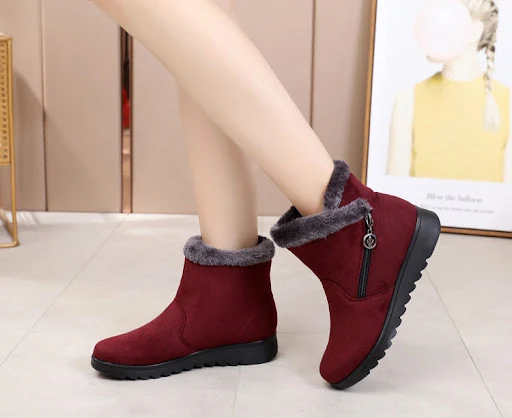 Title 8, Flat Bottom Large Size Snow Boots for Women, de...