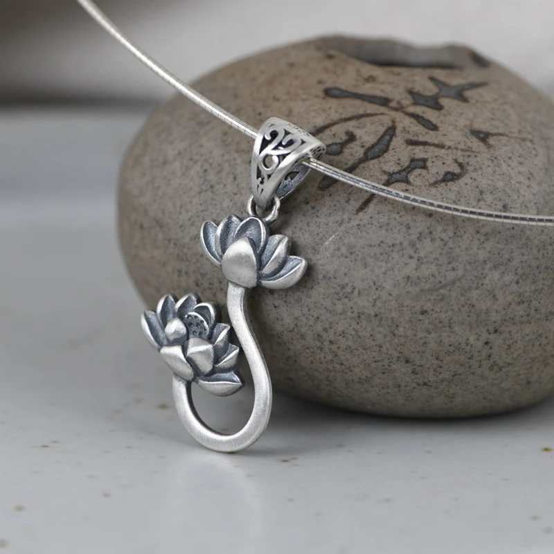 Cadena clavícula para mujer con colgante elegante, accesorio perfecto para realzar tu escote y añadir un toque de sofisticación a cualquier atuendo. — foto 6