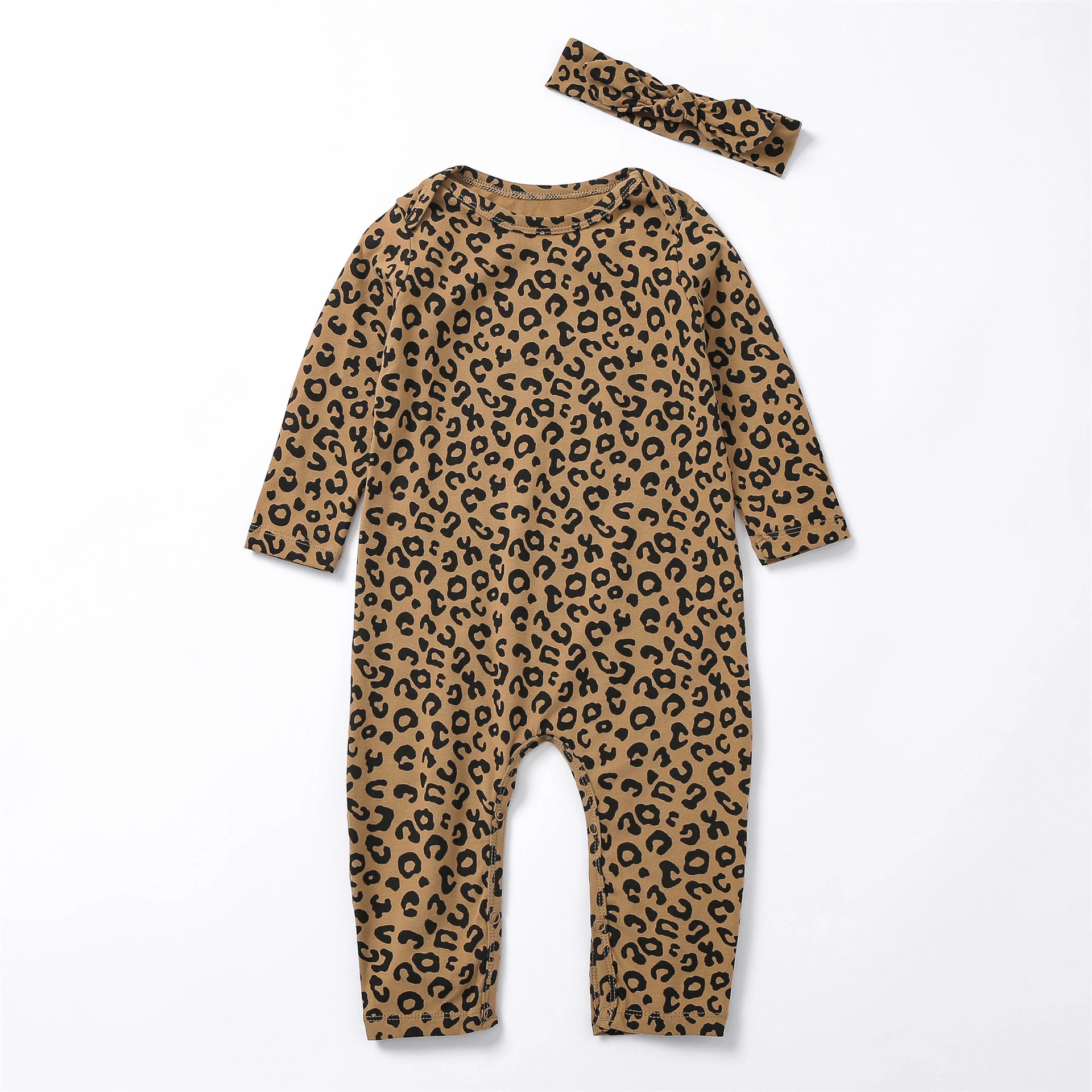 Macacão longo de algodão com estampa de leopardo para bebê, romper com abertura, manga comprida, perfeito para recém-nascidos, macio e confortável. — foto 5