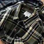 Soprabito camicia doppio petto spazzolato, top primavera e autunno, stile americano spesso, ideale per calore e stile. — foto 4