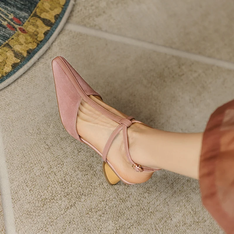 Neue Damen Retro Sandalen aus Wildleder mit Schnallen und Chunky Absatz — foto 5