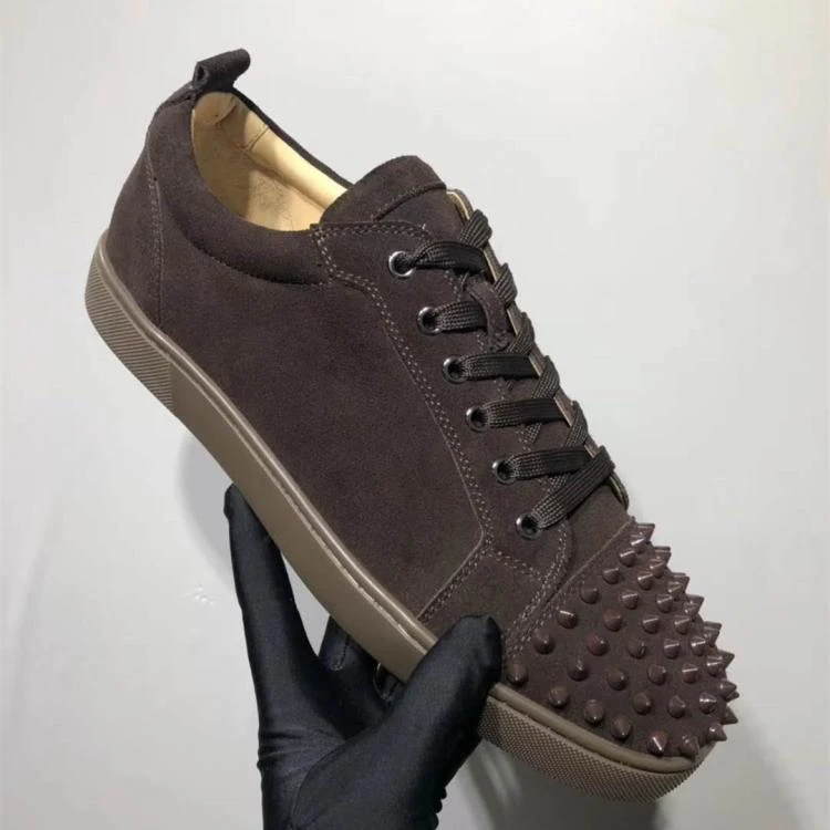 Title 2, Casual sneakers met rode zool voor koppels. Com...