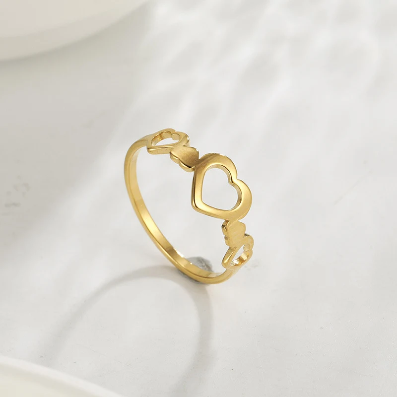 Anel de amor simples em aço inoxidável para casais, um símbolo de amor eterno, duradouro e perfeito para presentear. — foto 3