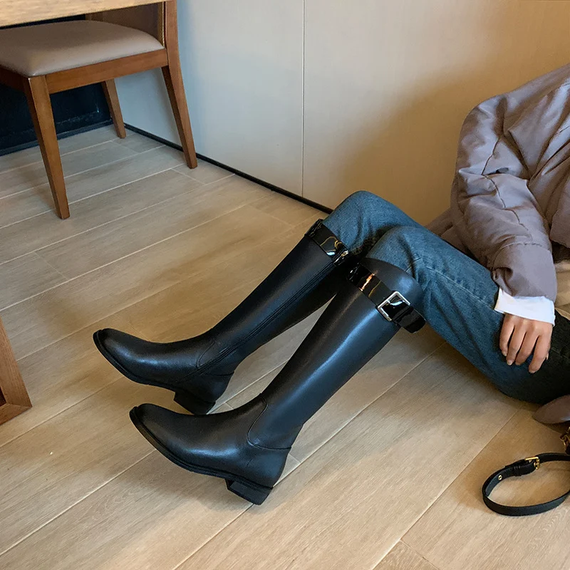 Title 7, Womens Retro Round Head Knight Boots