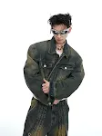 Jaqueta jeans curta com degradê desgastado, moderna e versátil. Perfeita para um visual casual e estiloso em qualquer ocasião. Adicione ao seu guarda-roupa! — foto 5