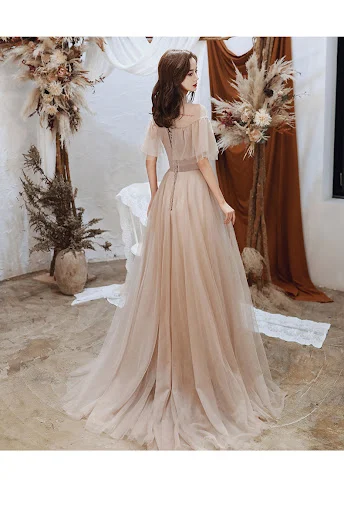 Title 11, Elegante Vestido de Cola de Alta Gama para Muje...