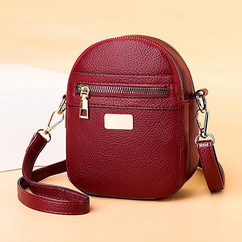 Mini bolso cuadrado simple para llevar lo esencial con estilo. Compacto, elegante y perfecto para el día a día y eventos especiales. — foto 3