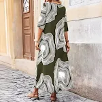 Plus Size Women's Round Neck Printed Short Sleeve Dress — photo 2