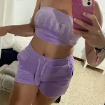 Completo shorts e top con strass per donna, perfetto per l'estate. Valorizza la tua figura con questo completo sensuale ed elegante. — foto 3