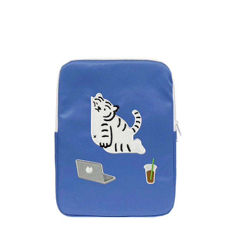 Title 2, Sleeve Pack Tiger Print Cute Laptop Case