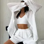 Conjunto de duas peças feminino de verão, camisa longa texturizada com shorts de manga comprida, casual e confortável para o calor. — foto 8