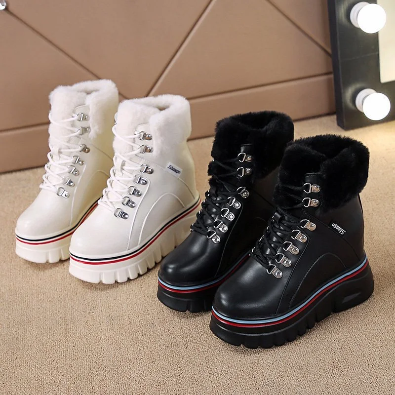 Botas femininas casuais de outono e inverno com sola grossa e bico redondo. Conforto e estilo para o dia a dia. — foto 1
