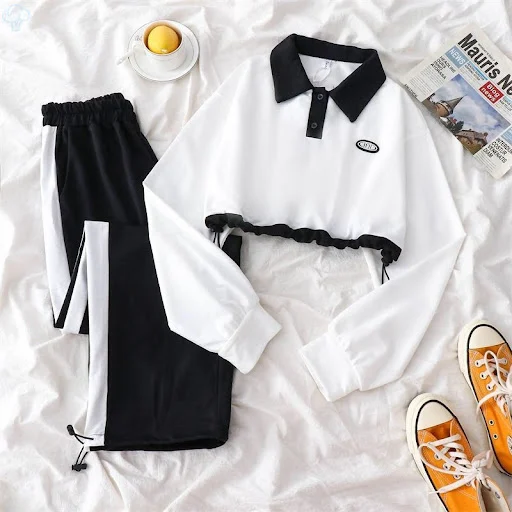Title 2, Student Waist Cropped Loose Top